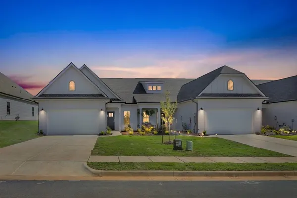 Photo 1 - Modern Nest - Huntsville Hideaway