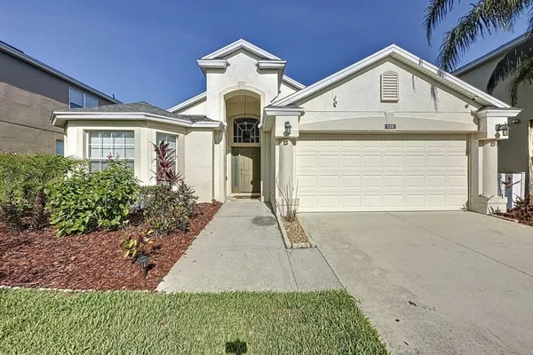Photo 1 - Spacious 4 BED villa with pool/spa and game room