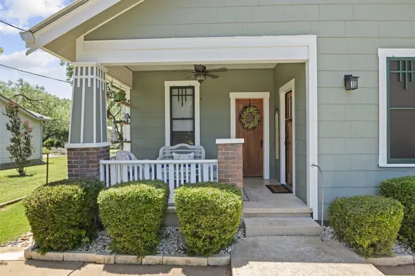 Photo 1 - 1929 Craftsman Charmer