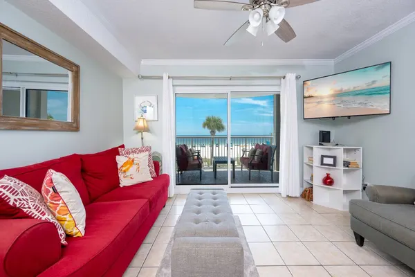 Photo 1 - Tradewinds 102