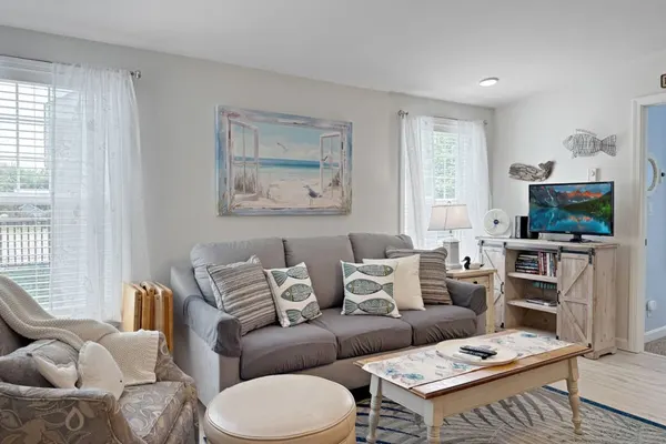 Photo 1 - Sweet Beach Retreat