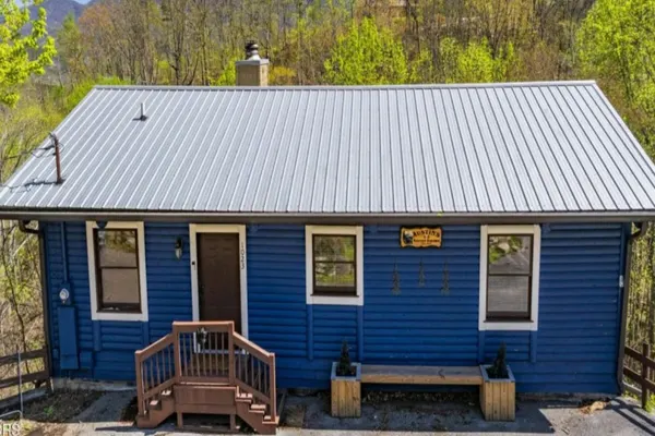 Photo 1 - Austin's Mountain Hideaway