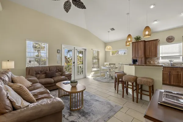 Photo 1 - 241 Oasis Pearl: 3BR Pool Home!