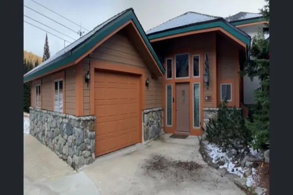 Photo 1 - Ski-In/Out 4BR - Glades 3A w/ Hot Tub & Garage