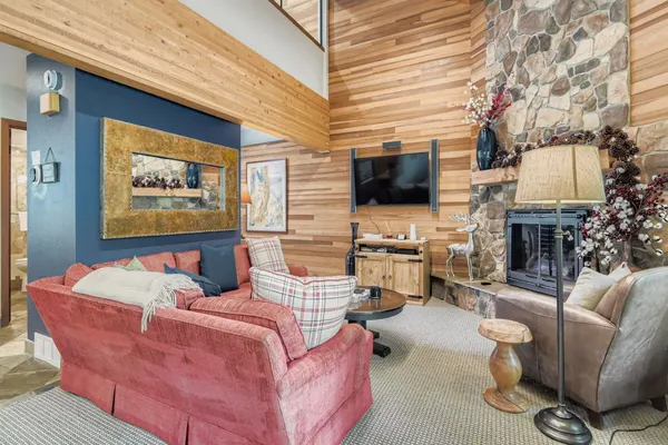 Photo 1 - 1763 Lakeside Getaway at Deer Valley!