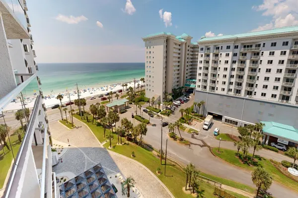 Photo 1 - Surfside 0708A