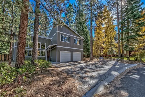 Photo 1 - 121M The Meadow Drive Home