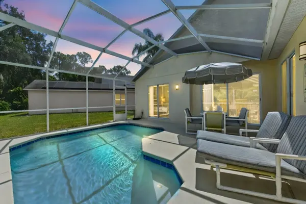Photo 1 - Reserve Retreat - Gated 4BR with Pool Near Disney