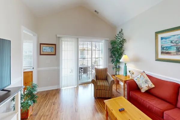 Photo 1 - Magnolia North 4872-305