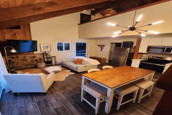 Photo 1 - HNC0691 - Tramway Treat