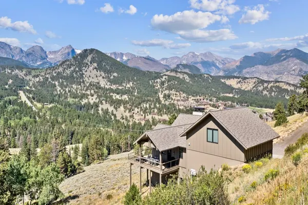 Photo 1 - Clearview Luxury Home at Windcliff