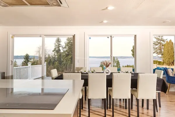 Photo 1 - Oceanline 180°