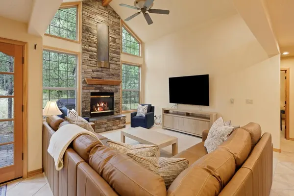 Photo 1 - 4 Tan Oak Lane