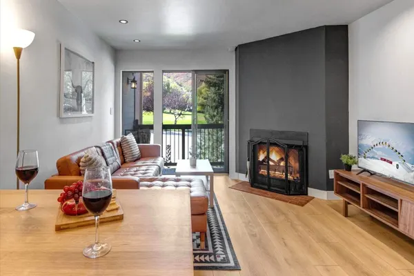 Photo 1 - Snowcrest 216