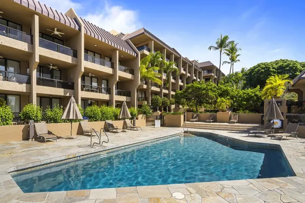 Photo 1 - Kona Pacific D526