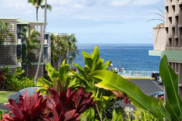 Photo 1 - Alii Villas #124