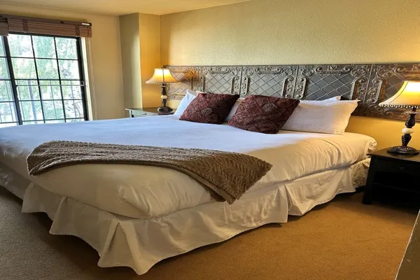 Photo 1 - Copperbottom Inn 102