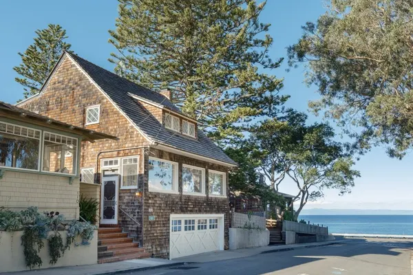 Photo 1 - 3987 Lovers Point Whitewater Cottage