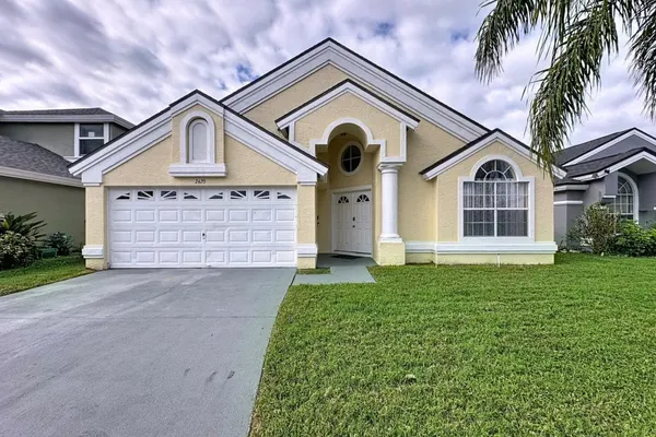 Photo 1 - Beautiful 4 Bed Vacation Pool Home Near Disney