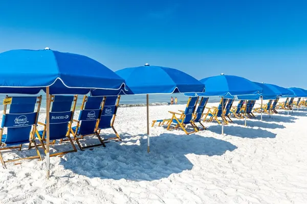 Photo 1 - Islander Beach Resort 403