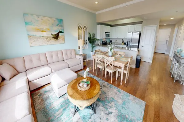 Photo 1 - Alerio 301C