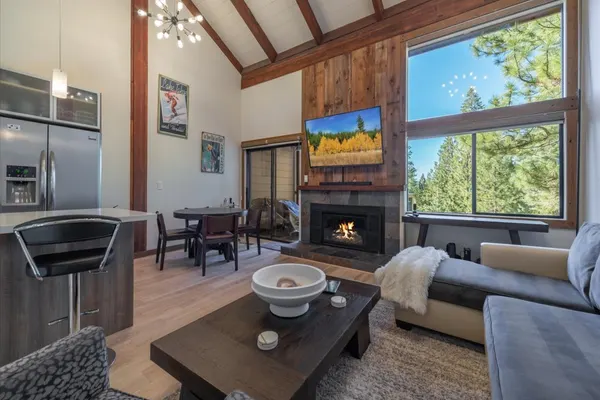 Photo 1 - Indian Hills 6021