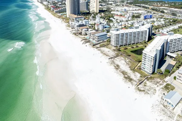 Photo 1 - Mainsail 255