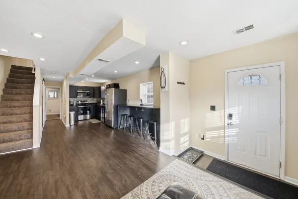 Photo 1 - Spacious 2BR Home North of Downtown Cincinnati