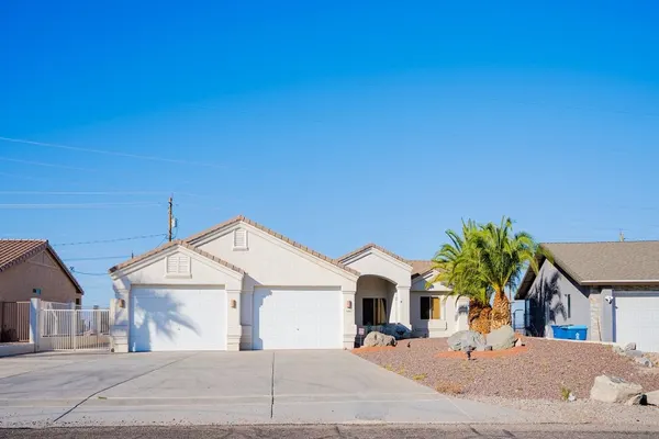 Photo 1 - Lake View Livin on Hound