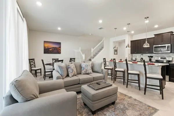 Photo 1 - Windsor Cay Resort 5 Bedroom Townhome with Pool