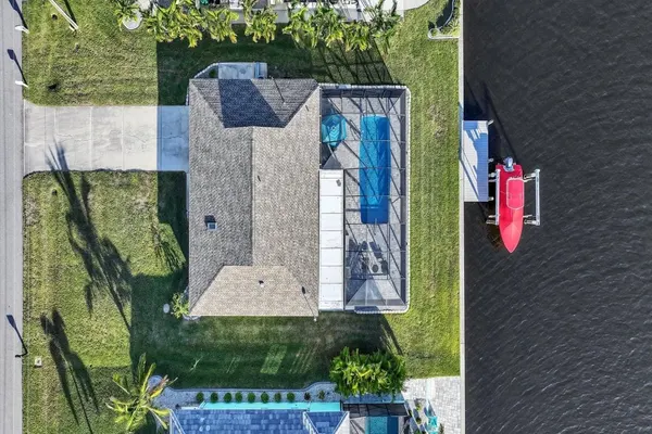 Photo 1 - South Gulf Cove 2 Bedroom Canal Pool Home