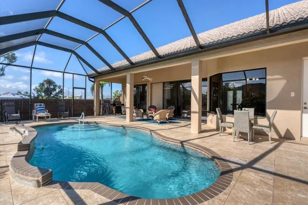 Photo 1 - Cape Coral 4 Bedroom Private Pool Home