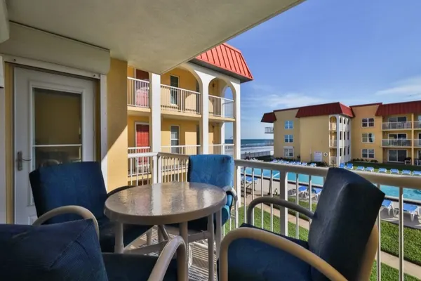 Photo 1 - Point East Brand new updated condo with Oceanview