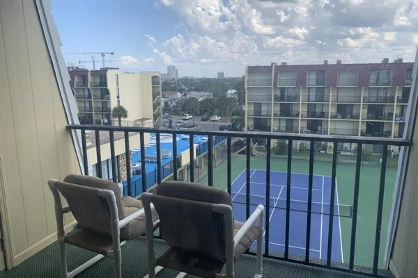 Photo 1 - Vantage Pointe #408