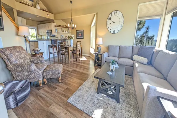 Photo 1 - Mt Bachelor Village 424