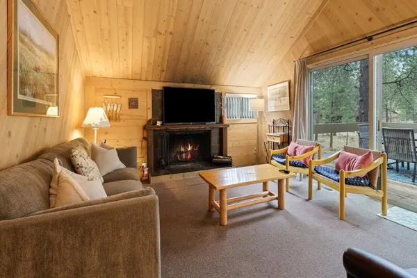 Photo 1 - Pole House 99