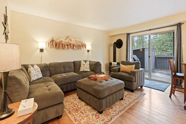 Photo 1 - Abbot House 4