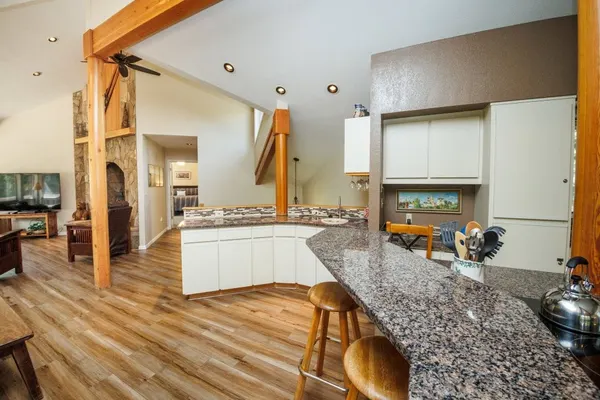 Photo 1 - Tan Oak 15