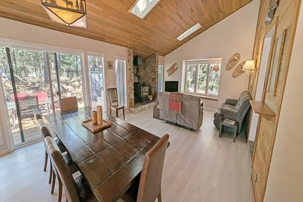 Photo 1 - Whistling Swan 8