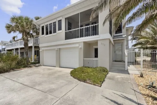 Photo 1 - 855 S Fletcher