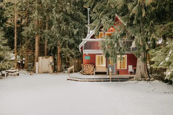 Photo 1 - 63MBR - Hot Tub - BBQ - Pets Ok - WiFi - Sleeps 6