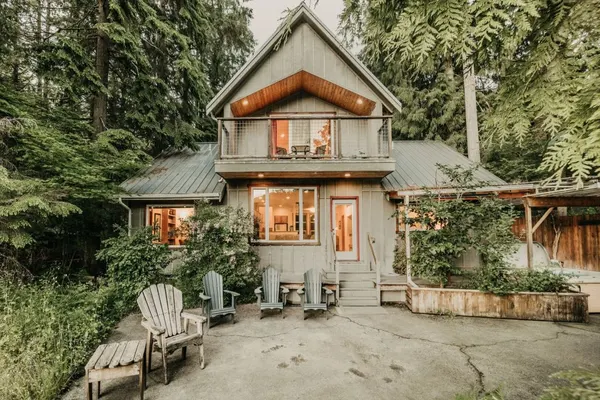 Photo 1 - 70MBR- Hot Tub - BBQ - Wi-Fi - Pets Ok - Sleeps 8