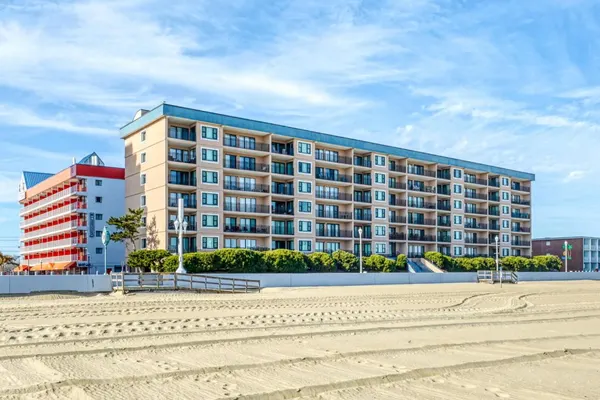 Photo 1 - Ocean Hideaway 205