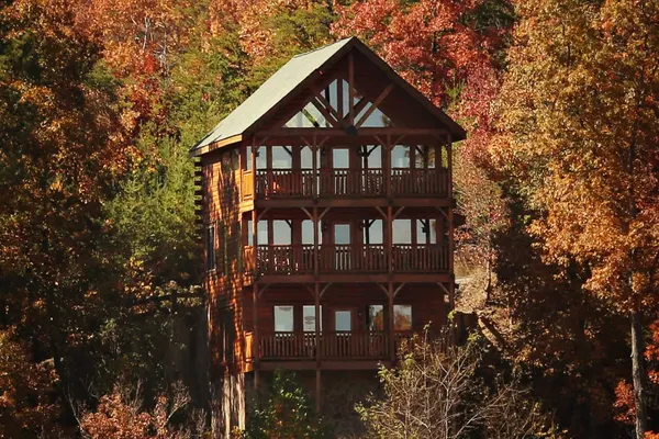 Photo 1 - Enourmous Luxury Mountain Cabin