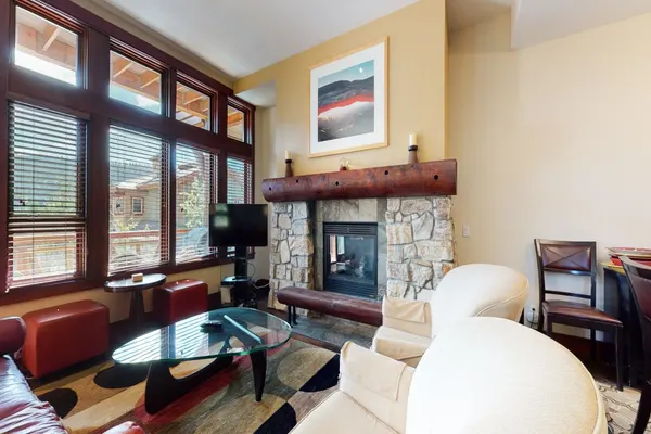 Photo 1 - Juniper Crest 1 Private and Modern, Mountain Views, Walk to Eagle Lodge
