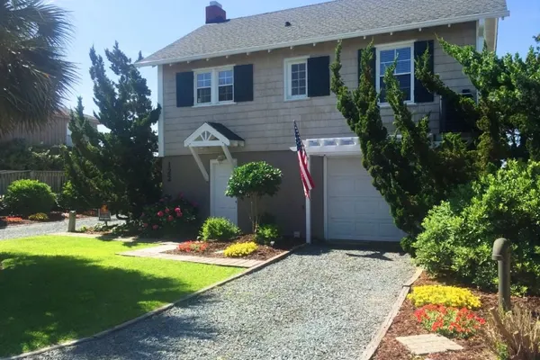 Photo 1 - Coast 'N Along