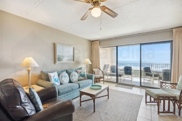 Photo 1 - Ocean View Condo, Easy Acces to the Pool and Private Walkway to the Beach