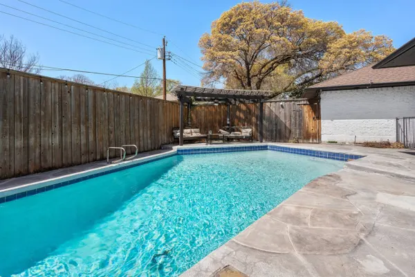 Photo 1 - Pool & Patio Near Galleria, 30 Min to AT&T Stadium