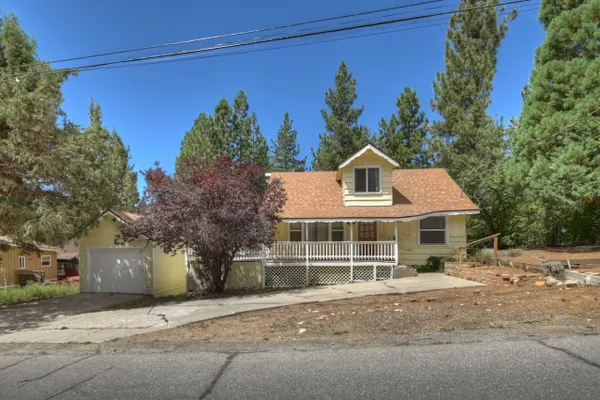 Photo 1 - Sunshine Cabin; Comfortable, Cozy 2-Story Getaway