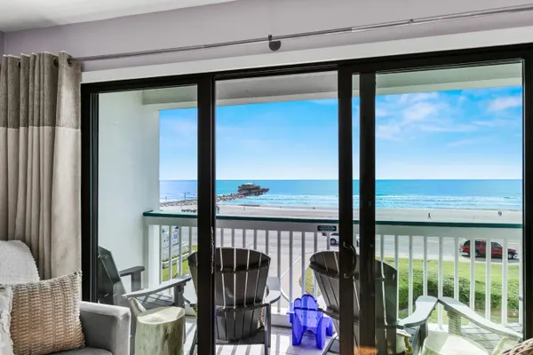 Photo 1 - Beachfront Enchantment (Casa Del Mar #354)